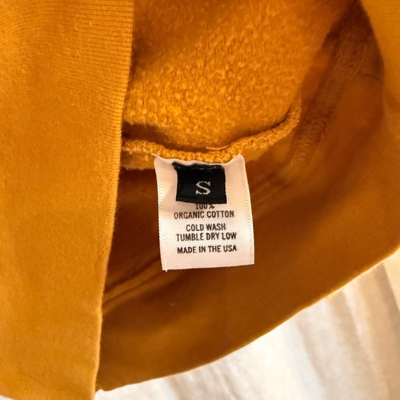 Clare V Sweatshirt with Red Lips size small EUC - Picture 6 of 11